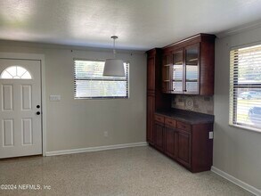 104 St Elmo Rd in Green Cove Springs, FL - Building Photo - Building Photo