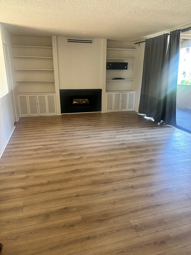 property at 4861 Collwood Blvd