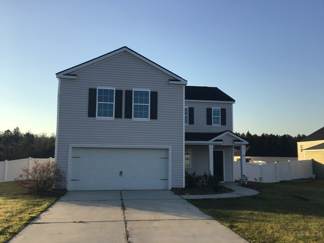 property at 104 Tupelo Ct