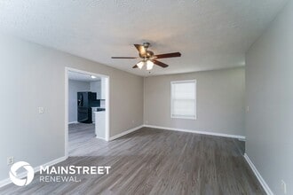 6905 Wood Rd, Unit B in Louisville, KY - Building Photo - Building Photo