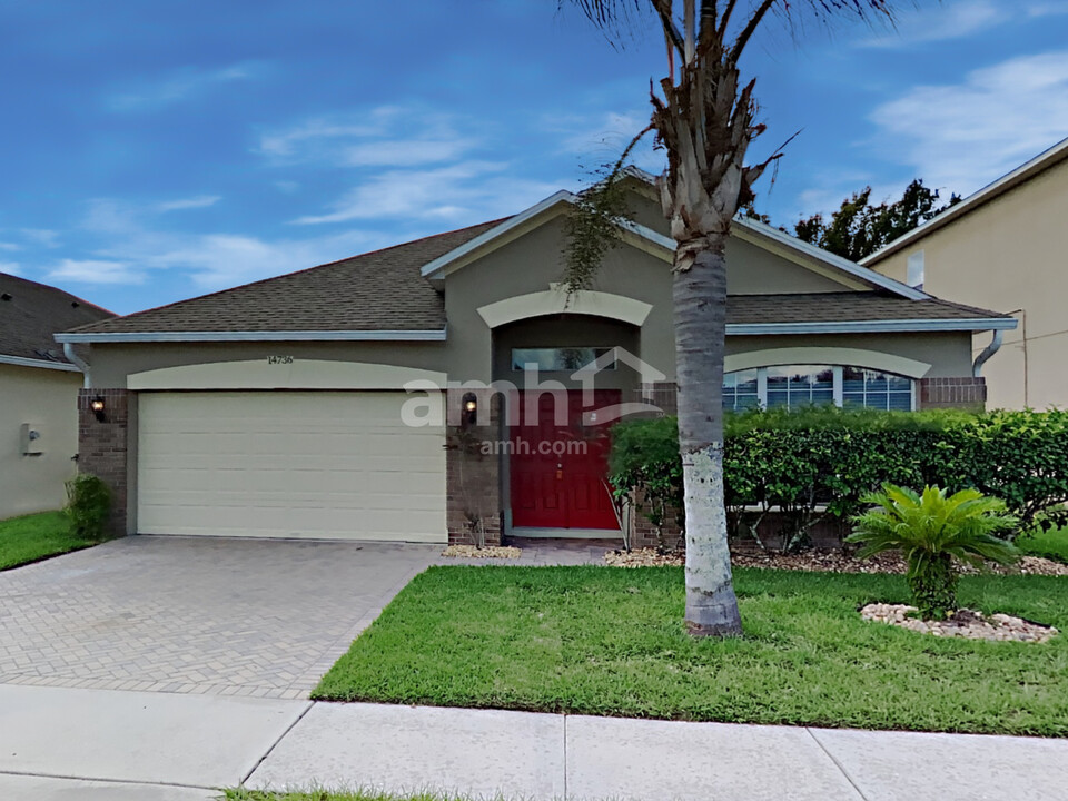 14736 Stonebriar Way in Orlando, FL - Building Photo