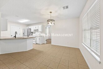 1142 S Jasmine Ln in Fayetteville, AR - Building Photo - Building Photo