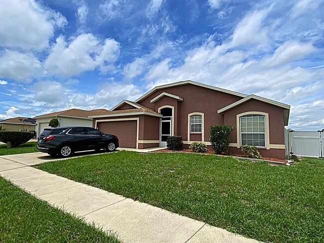 property at 445 Savanna Pointe St