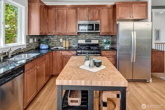 5105 46th Ave SW in Seattle, WA - Building Photo - Building Photo