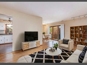 9535 S 53rd Ave, Unit 3S in Oak Lawn, IL - Foto de edificio - Building Photo