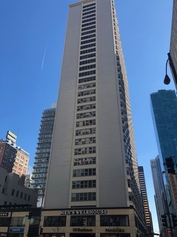 535 N Michigan Ave, Unit 812 in Chicago, IL - Building Photo