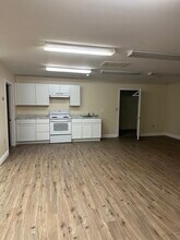 13 Waushacum Ave in Sterling, MA - Building Photo - Building Photo