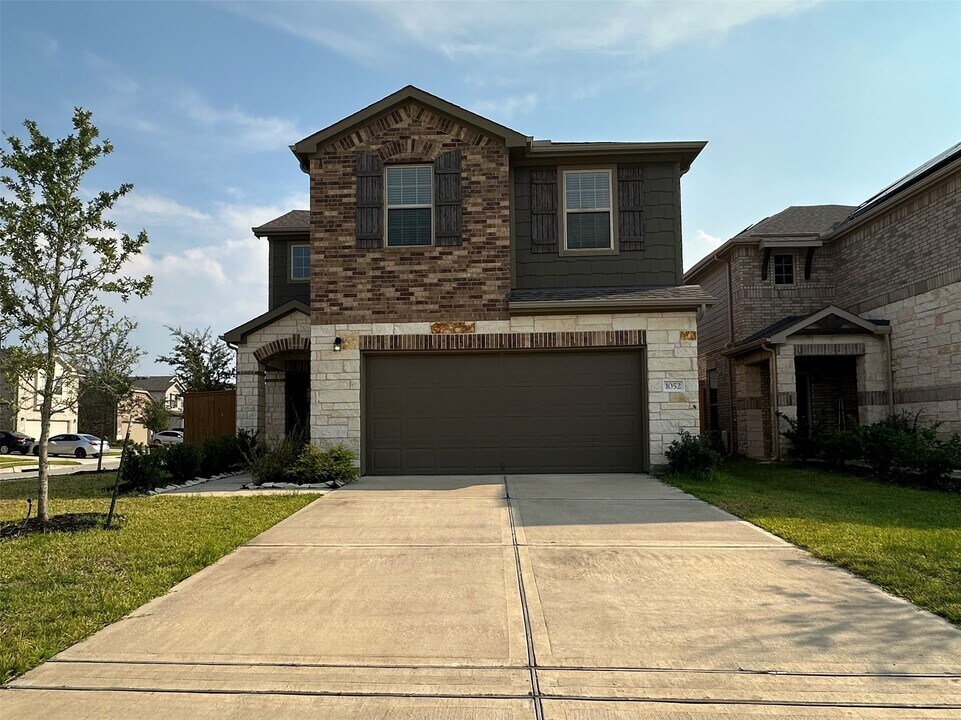 1052 Laguna Cv Dr in Katy, TX - Building Photo