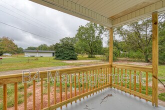 4070 Stone Station Rd in Roebuck, SC - Building Photo - Building Photo