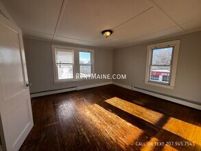 131 College Ave in Waterville, ME - Building Photo - Building Photo