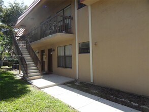 14849 SW 104th St in Miami, FL - Building Photo - Building Photo