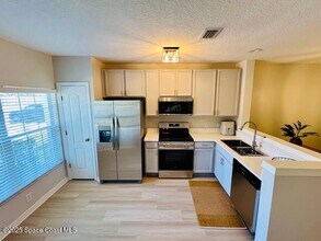 1311 Hampton Park Ln in Melbourne, FL - Building Photo - Building Photo