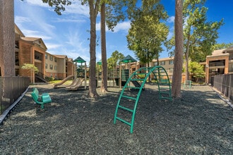 The Retreat at Spring Apartments in Spring, TX - Building Photo - Building Photo