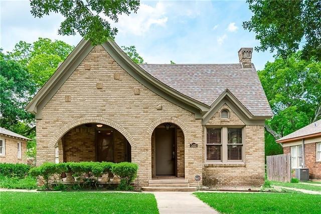 1423 Hollywood Ave in Dallas, TX - Building Photo