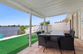 2543 SW 58th Manor in Fort Lauderdale, FL - Building Photo - Building Photo