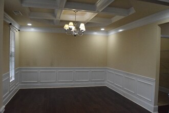 480 Meadow Hill Dr in Alpharetta, GA - Foto de edificio - Building Photo