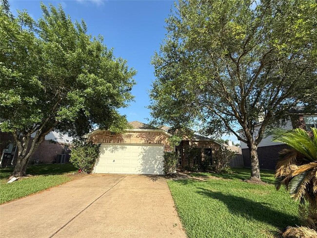 property at 2114 Indianapolis Dr