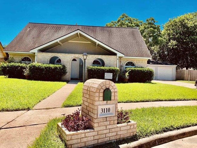 3110 Indian Wells Ct in Missouri City, TX - Foto de edificio - Building Photo