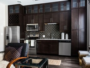 Mirasol at Park Lane in Dallas, TX - Building Photo - Building Photo