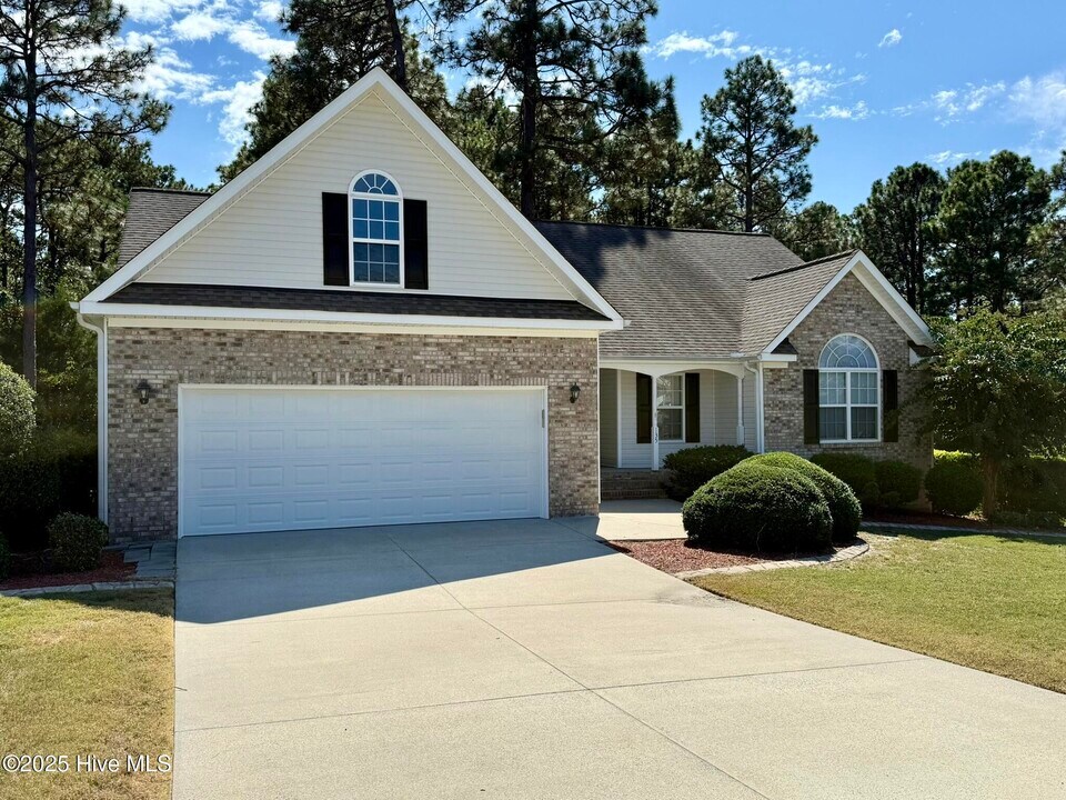135 Newington Way in Aberdeen, NC - Building Photo
