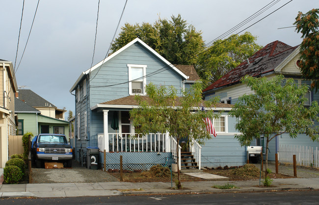 309 E Saint John St in San Jose, CA - Foto de edificio - Building Photo