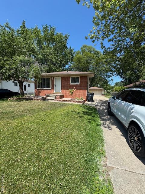 24755 Trombley St in Harrison Township, MI - Building Photo - Building Photo