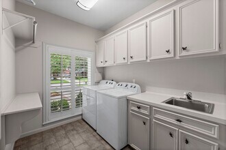 165 W Shadowpoint Cir in Spring, TX - Building Photo - Building Photo