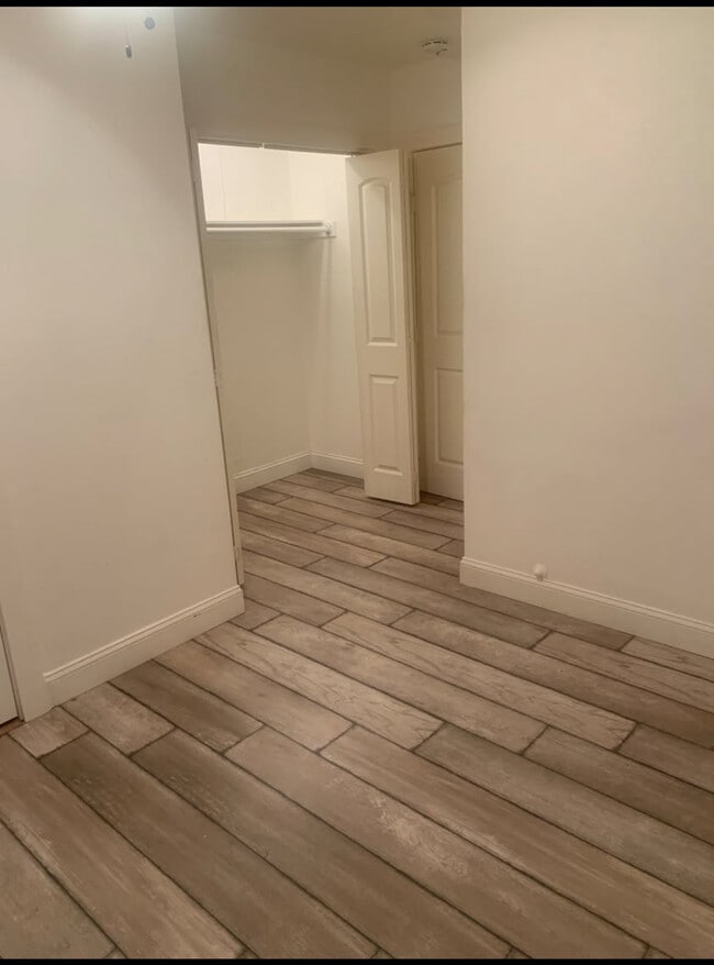 2209 Tealford Dr, Unit Studio Tealford dr