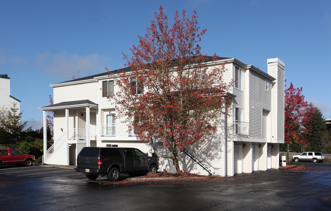 Montair Townhomes in Olympia, WA - Building Photo