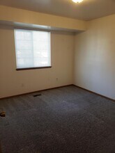 8300 Shields Dr in Saginaw, MI - Building Photo - Building Photo
