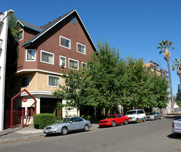 The Downtown Apartments in Santa Rosa, CA - Building Photo - Building Photo