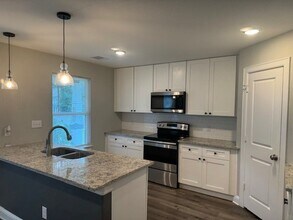 15814 Beechnut Dr in Montgomery, TX - Building Photo - Building Photo