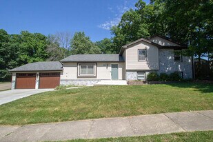 3104 Oak Lawn Dr in Columbia, MO - Building Photo
