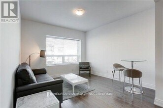 683 Danforth Ave in Toronto, ON - Building Photo - Building Photo