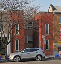 564 Mt Pleasant Rd in Toronto, ON - Building Photo