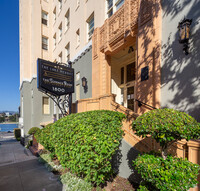 The Lake Merritt in Oakland, CA - Foto de edificio - Building Photo