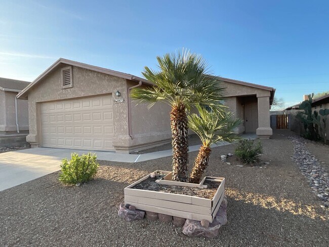 property at 8872 E Apple Tree Dr
