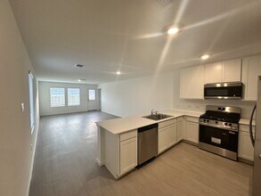 1036 Calley Pear Trl in Princeton, TX - Foto de edificio - Building Photo