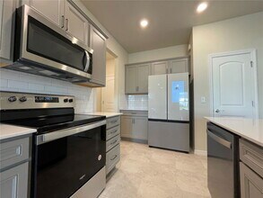 2151 Appleton Cir S in Oakland Park, FL - Building Photo - Building Photo