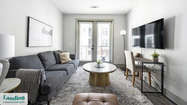 640 21st Ave N-Unit -202.1405583 in Nashville, TN - Foto de edificio - Building Photo