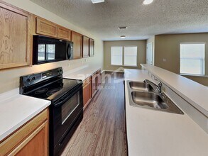 11689 Brian Lakes Dr N in Jacksonville, FL - Building Photo - Building Photo