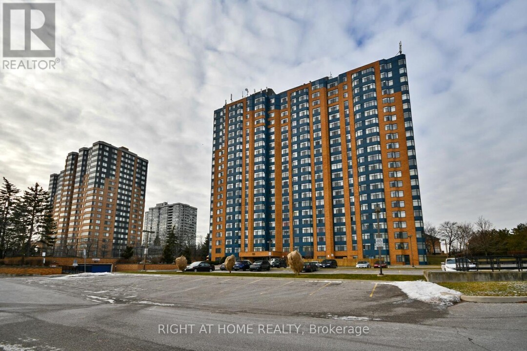 88-788 Alton Towers Cir in Toronto, ON - Building Photo