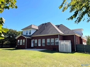 106 Matilda Dr in Huntsville, AL - Foto de edificio - Building Photo