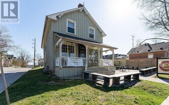 10449 Islington Ave in Vaughan, ON - Building Photo