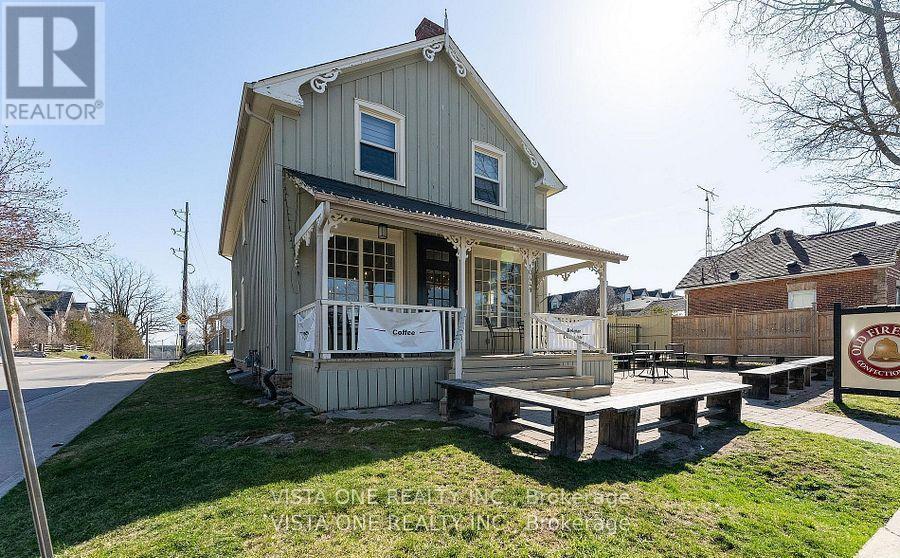 10449 Islington Ave in Vaughan, ON - Building Photo