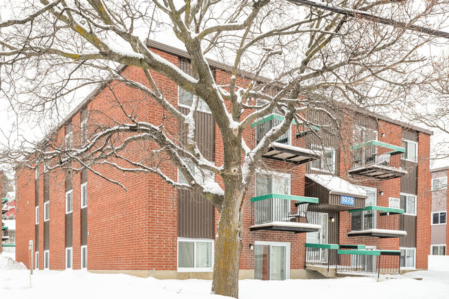 1065-1075 De L'oise Rue in Québec, QC - Building Photo - Primary Photo