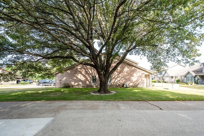 2053 Country Village Blvd in Humble, TX - Building Photo - Building Photo