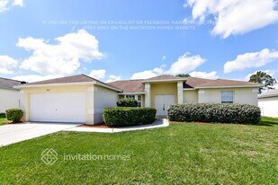3012 Cobbler Square Ln in Lakeland, FL - Building Photo