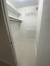 206 Oleander Rd in Carrboro, NC - Building Photo - Building Photo