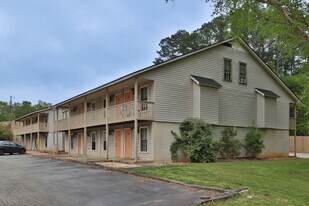 Appletree Apartments in Central, SC - Building Photo